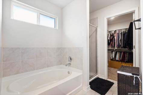 5919 Hindes Stone San Antonio TX 78253
