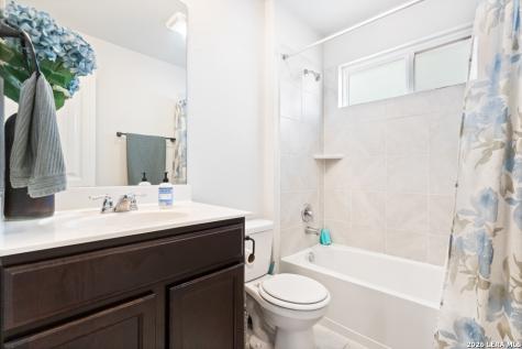 5919 Hindes Stone San Antonio TX 78253