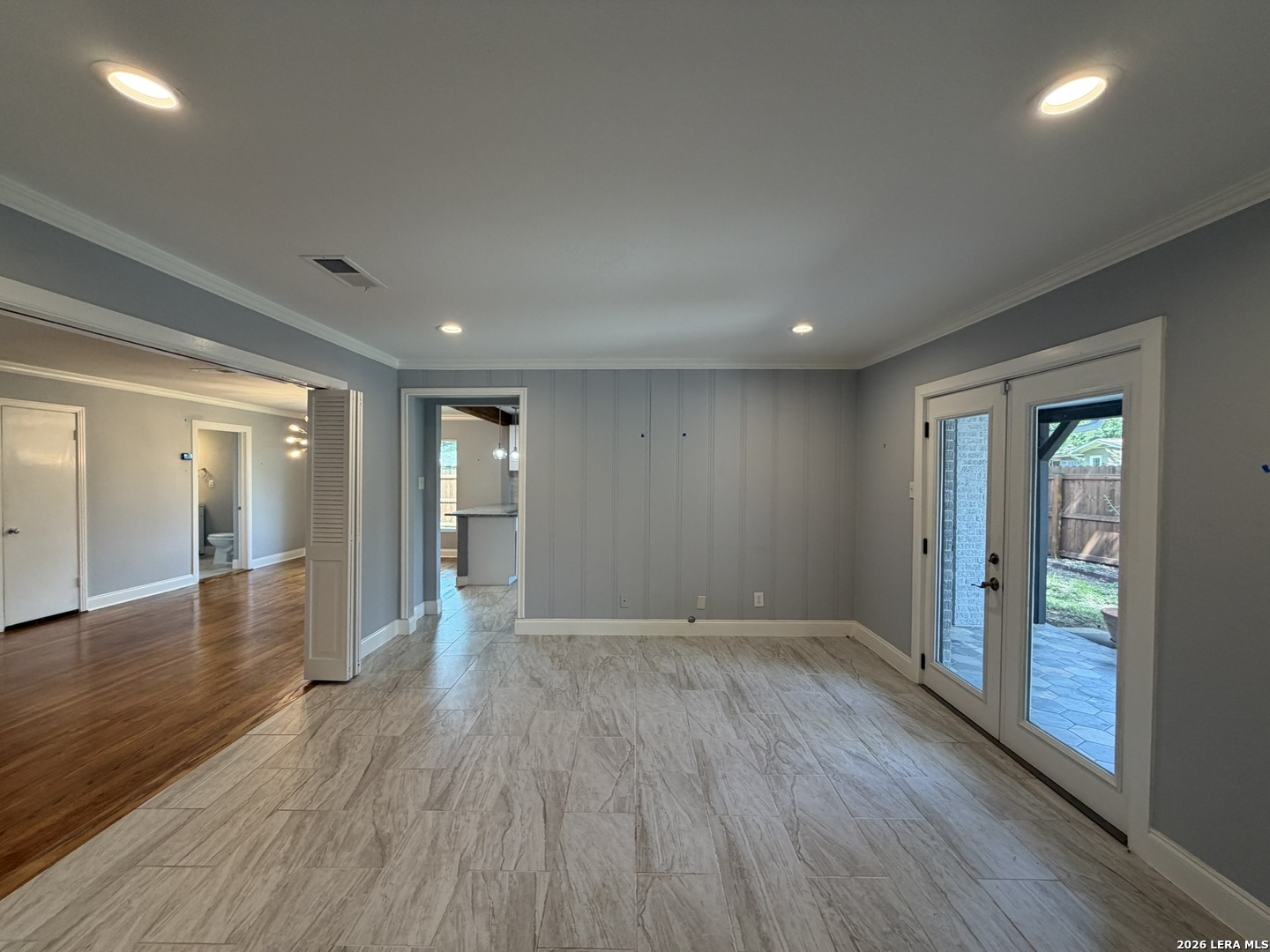2555 W Kings Highway San Antonio TX 78228