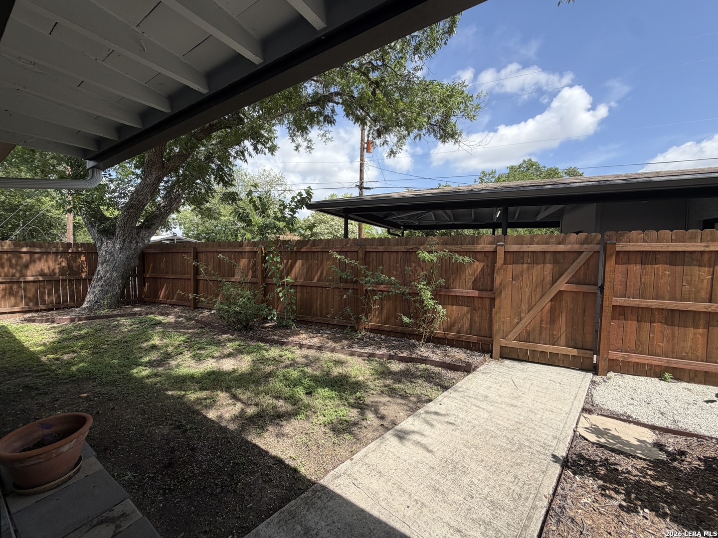 2555 W Kings Highway San Antonio TX 78228