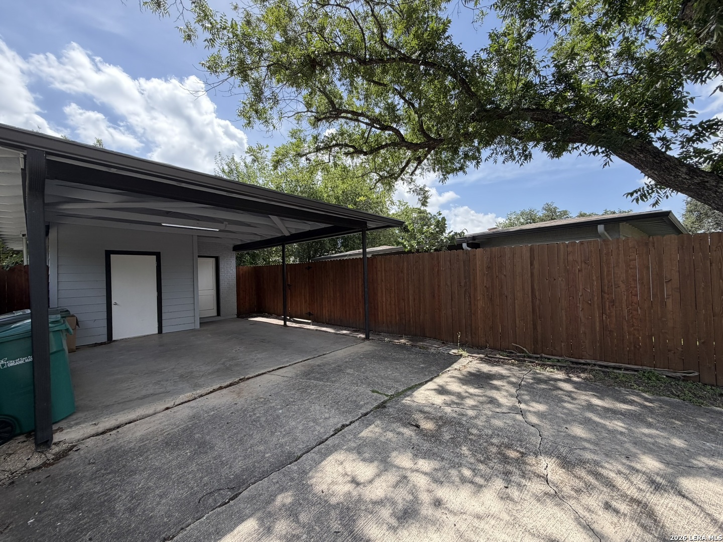 2555 W Kings Highway San Antonio TX 78228
