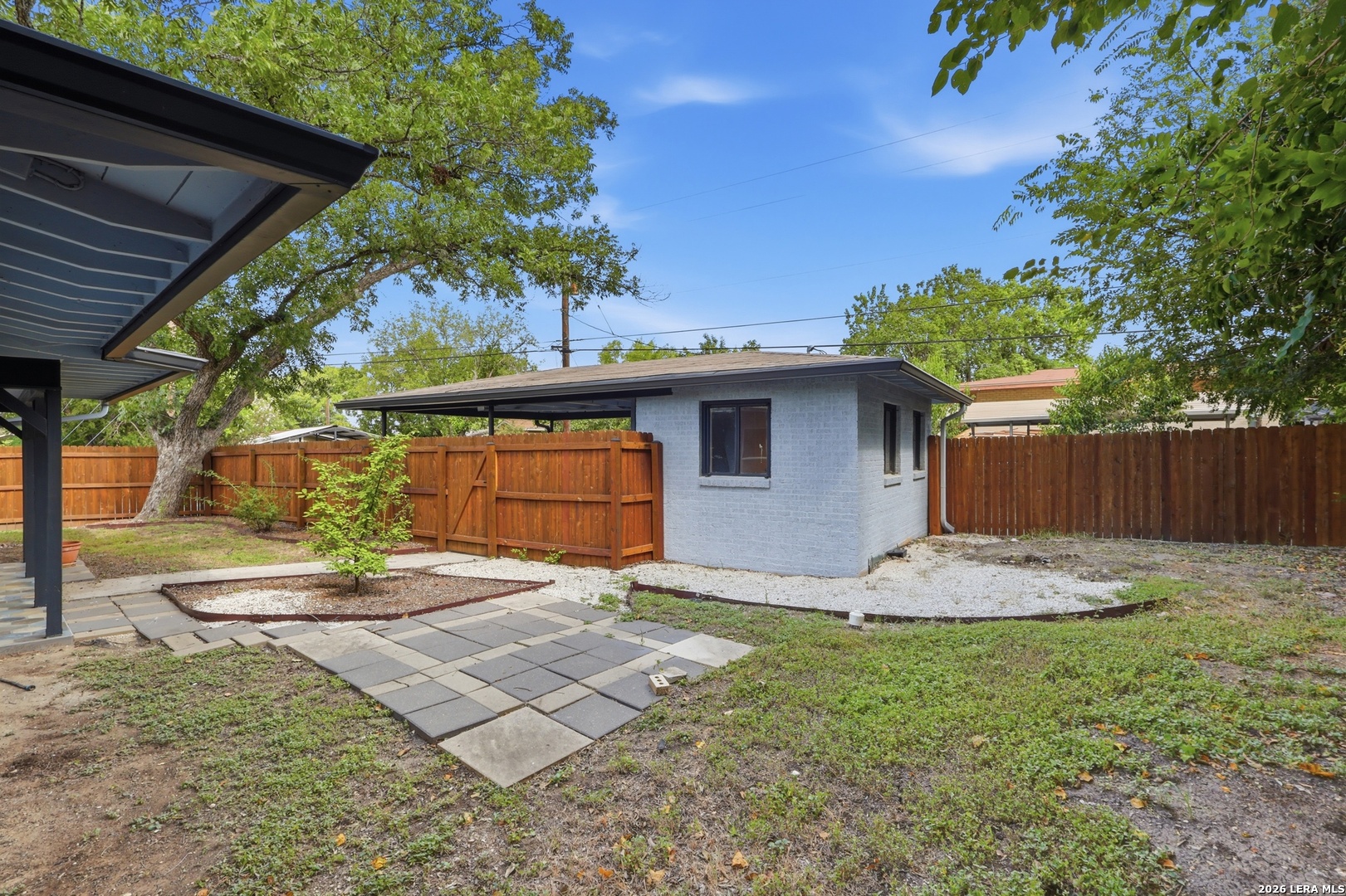 2555 W Kings Highway San Antonio TX 78228