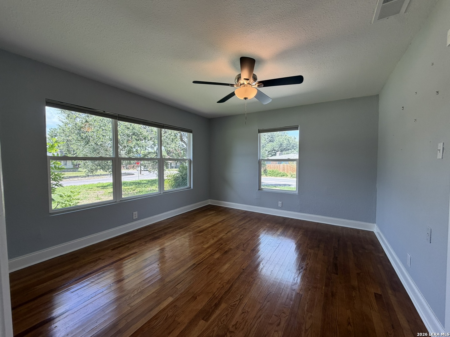2555 W Kings Highway San Antonio TX 78228