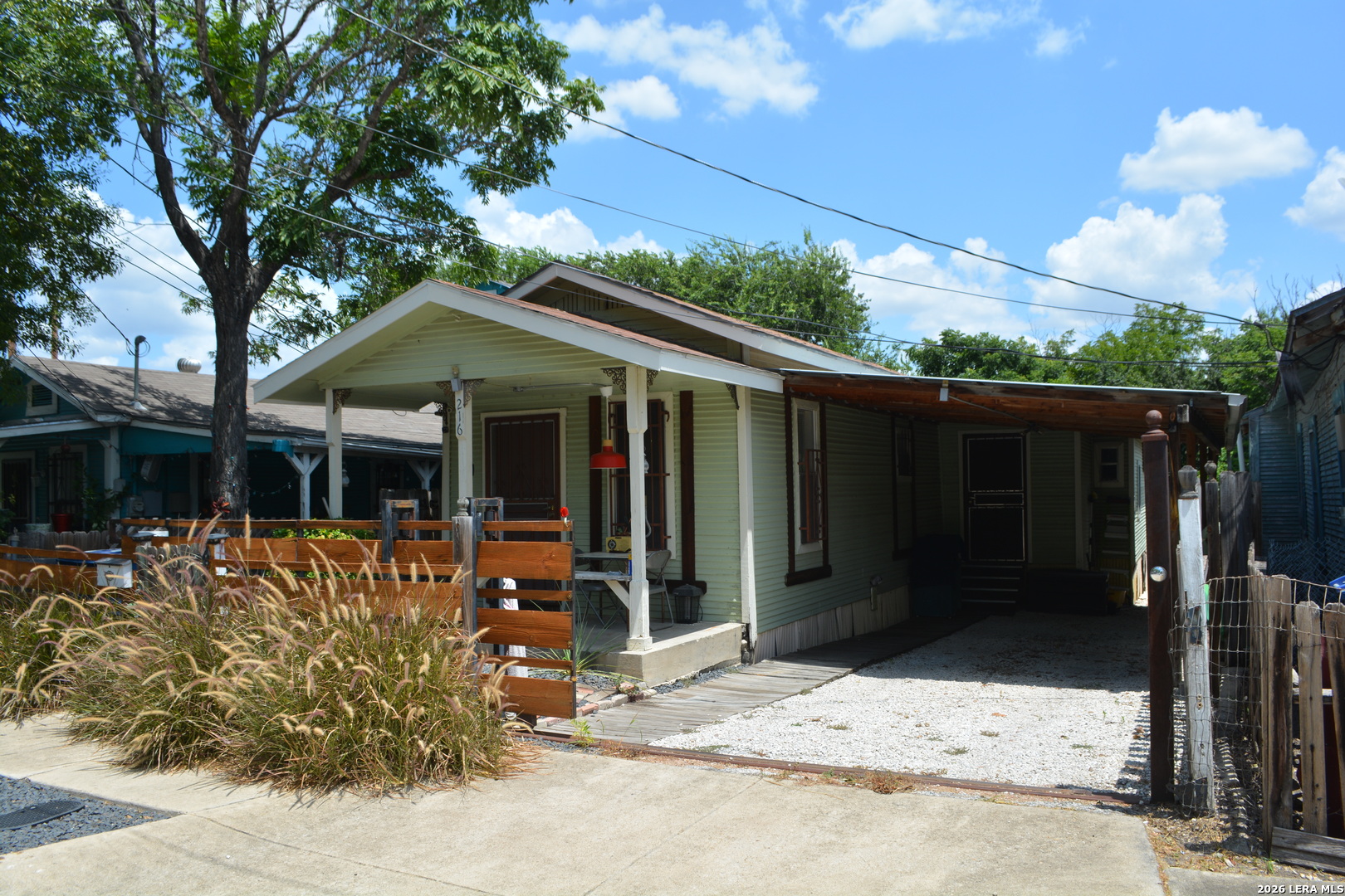 216 N Pinto Street San Antonio TX 78207