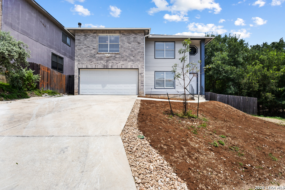 7705 Autumn Bluff San Antonio TX 78240