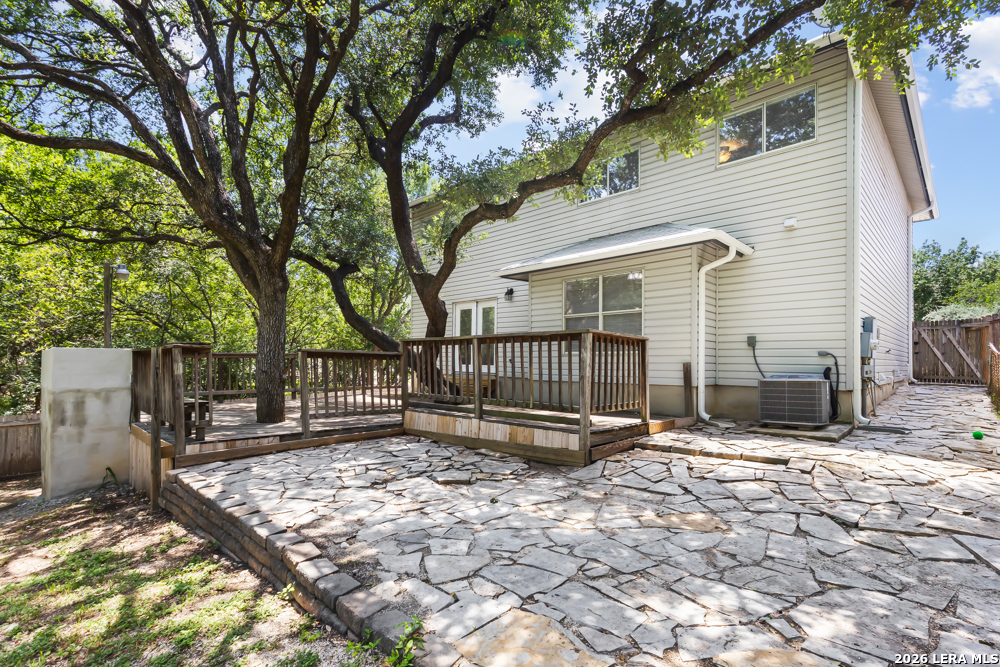7705 Autumn Bluff San Antonio TX 78240