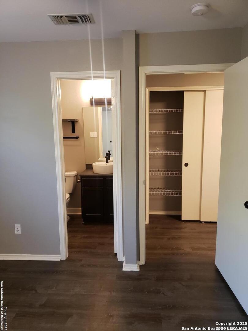 6046 Bantry Bay San Antonio TX 78240