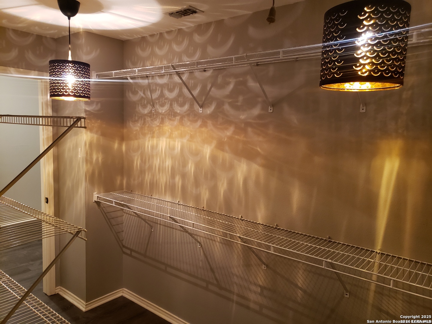 6046 Bantry Bay San Antonio TX 78240