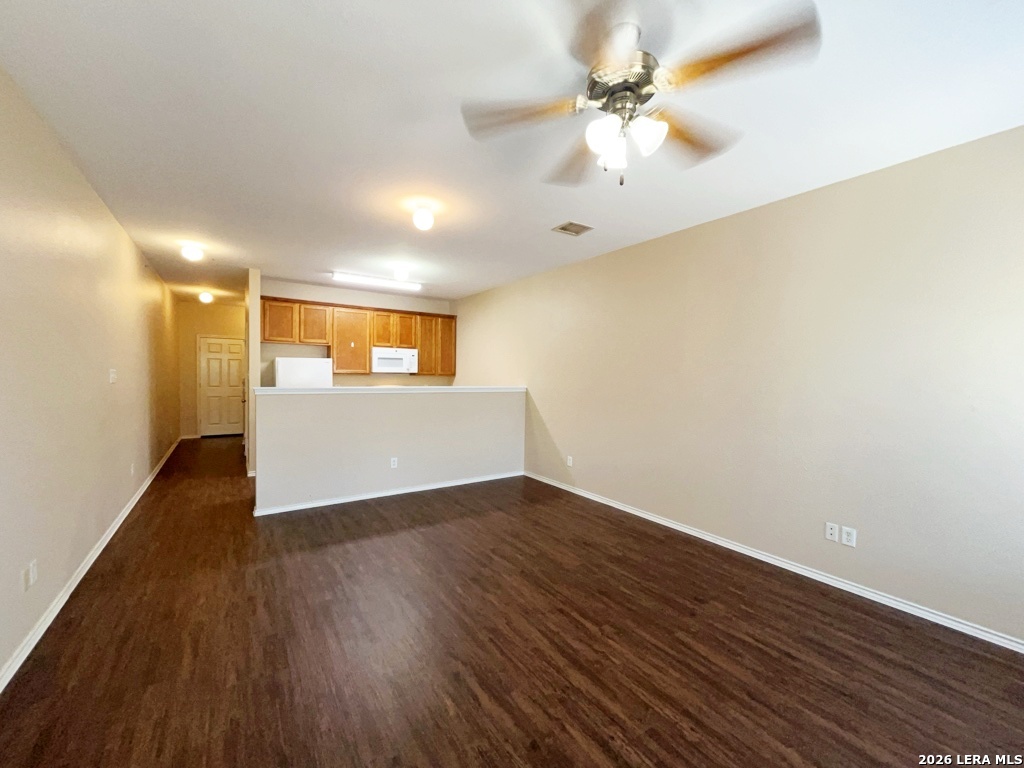 10826 Mathom Landing Universal City TX 78148