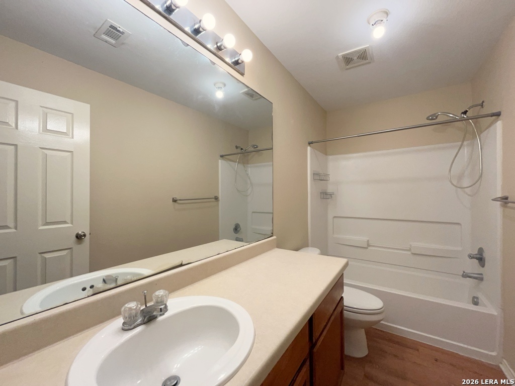 10826 Mathom Landing Universal City TX 78148