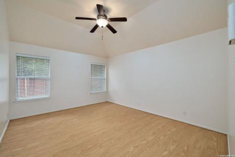 30 Pembroke Lane San Antonio TX 78240