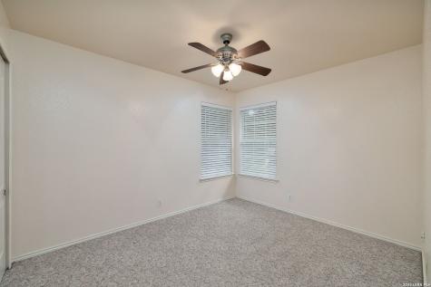 30 Pembroke Lane San Antonio TX 78240