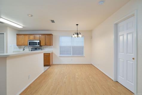 30 Pembroke Lane San Antonio TX 78240