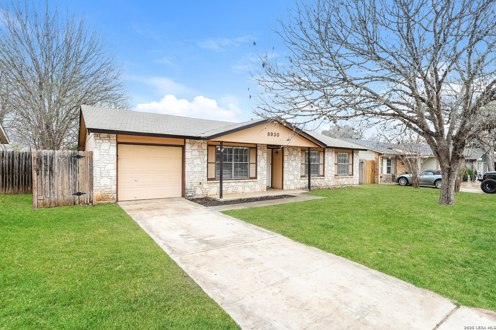 5930 Cliff Valley San Antonio TX 78250