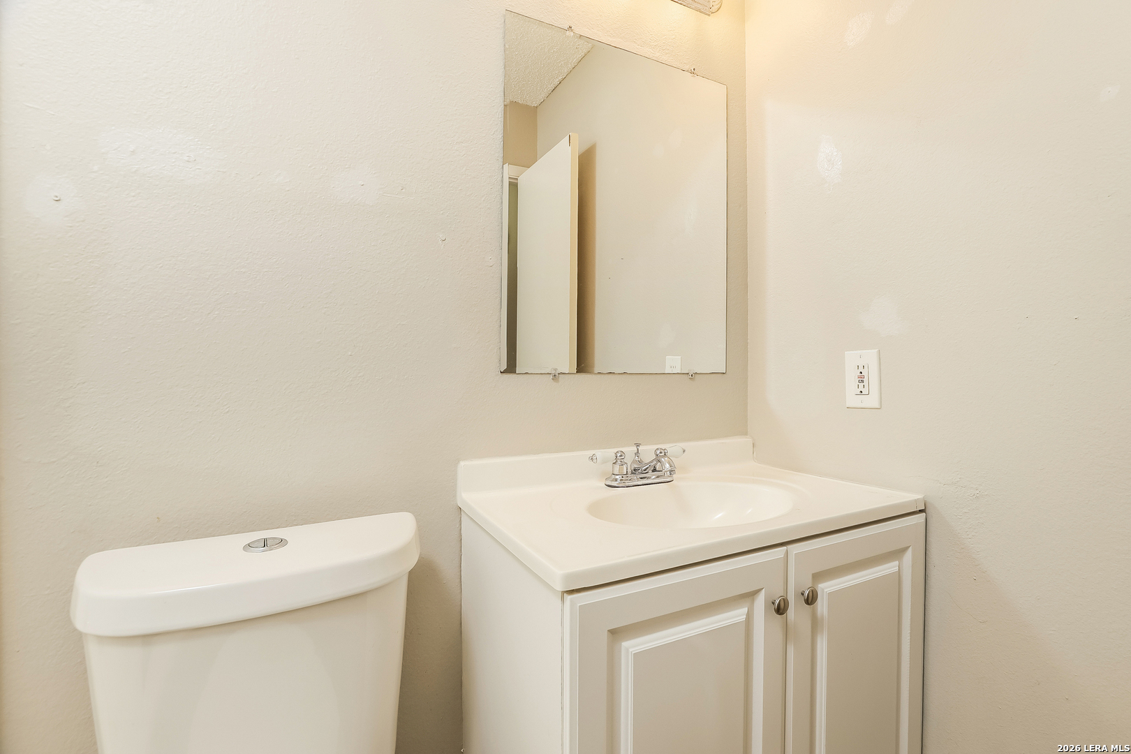 5930 Cliff Valley San Antonio TX 78250