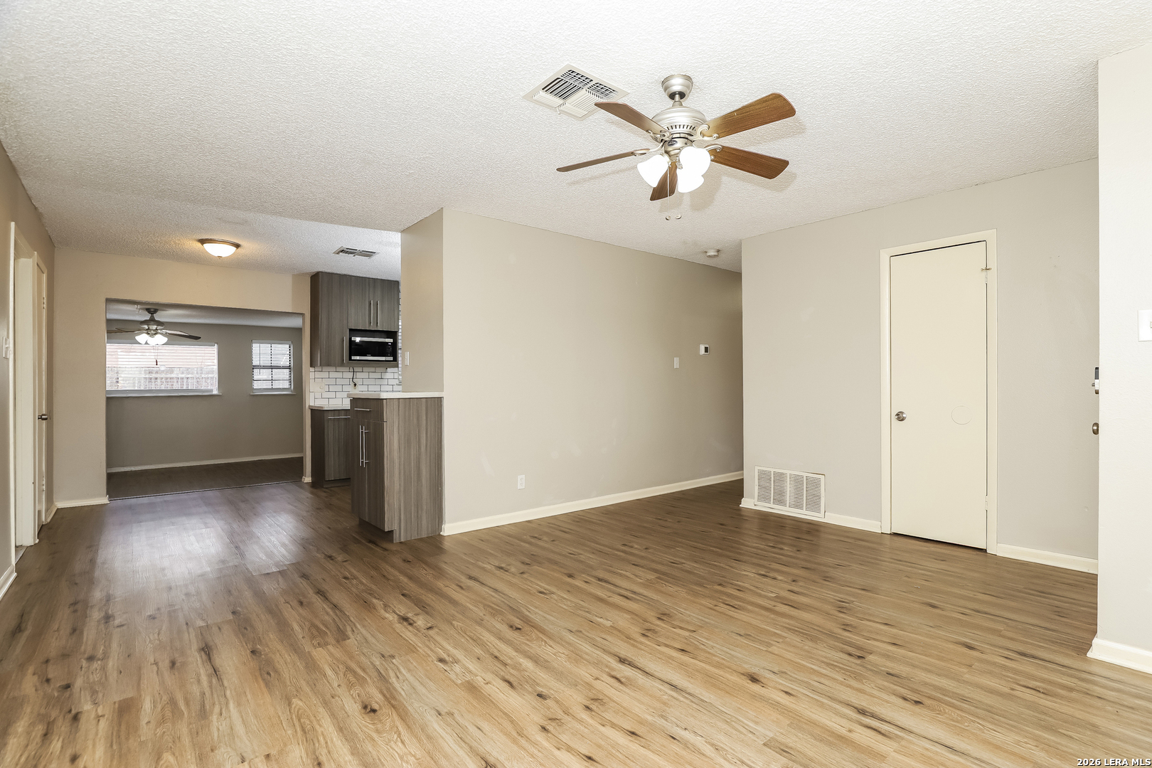 5930 Cliff Valley San Antonio TX 78250