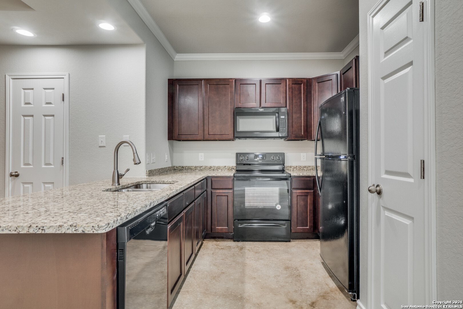 16905 Dancing Ava Selma TX 78154