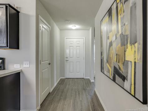 6903 Cozy Run San Antonio TX 78218