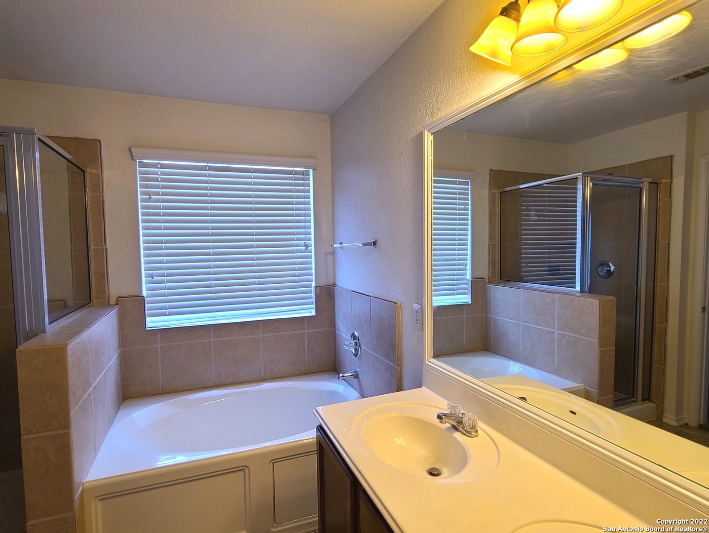 8803 Mainland Ridge San Antonio TX 78250