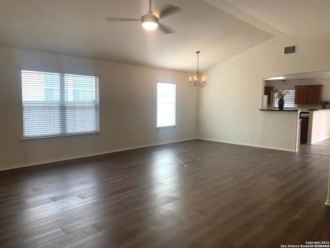 8803 Mainland Ridge San Antonio TX 78250