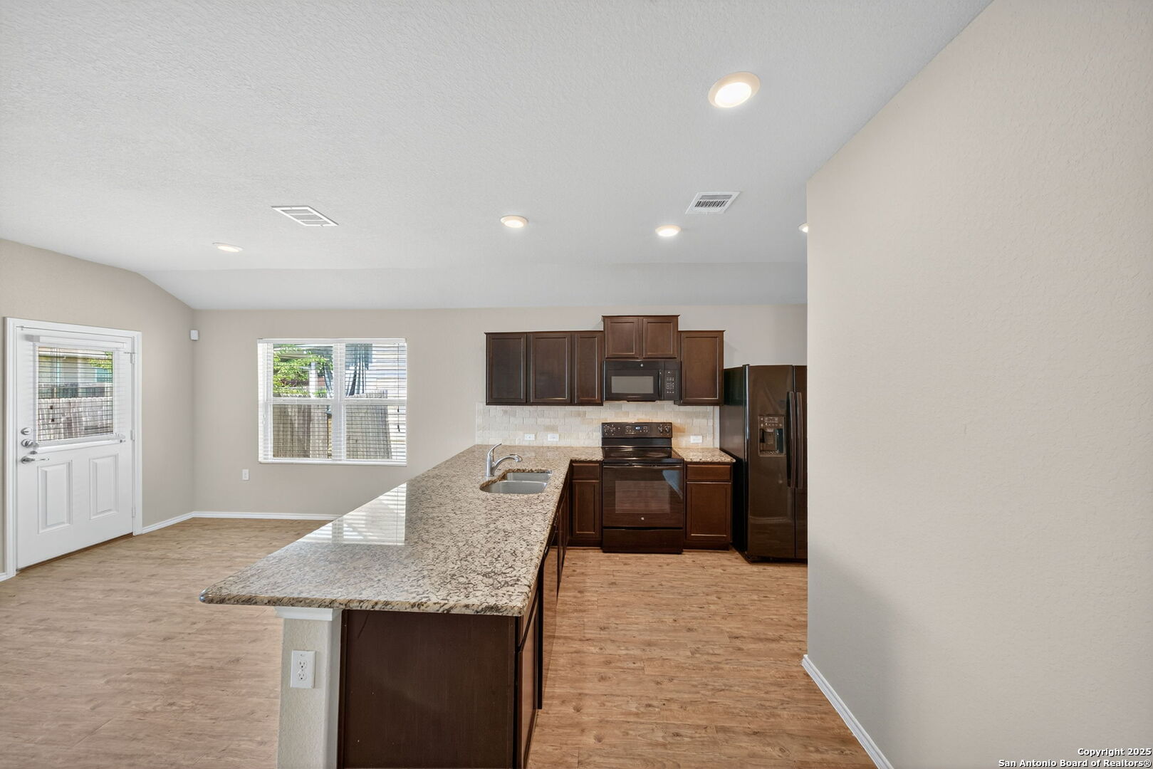 7115 Azalea Square San Antonio TX 78218