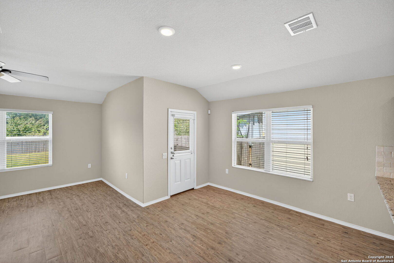 7115 Azalea Square San Antonio TX 78218