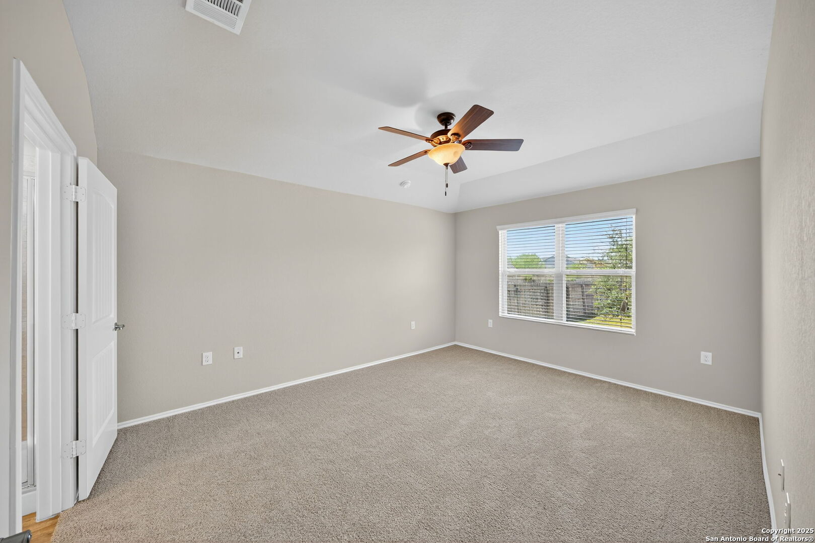 7115 Azalea Square San Antonio TX 78218
