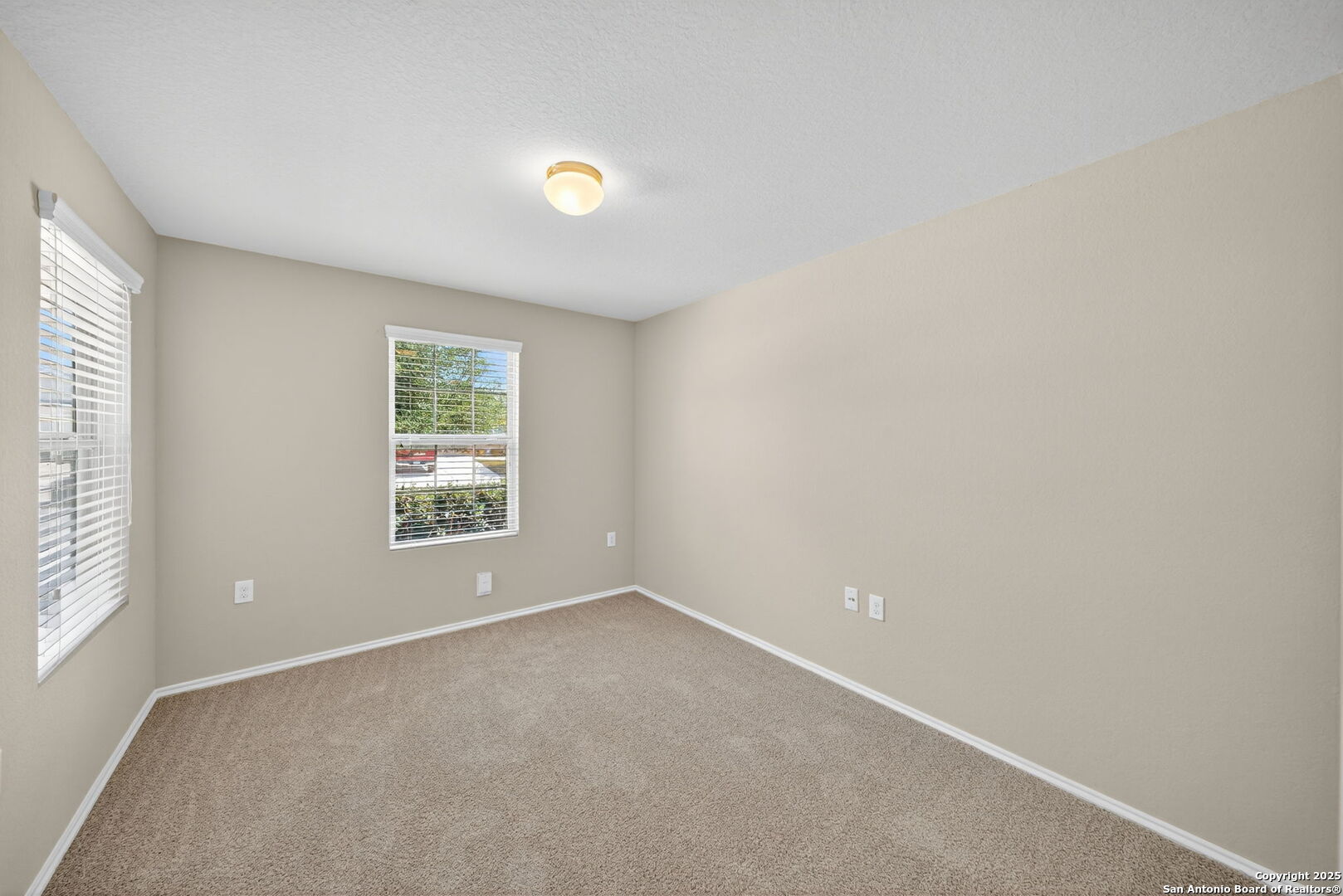 7115 Azalea Square San Antonio TX 78218
