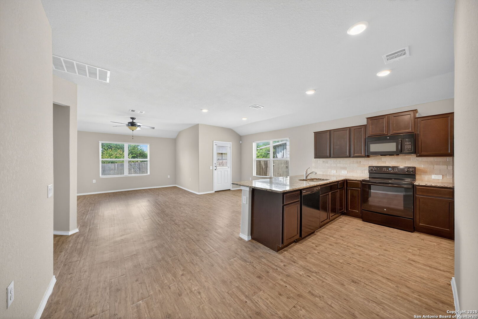 7115 Azalea Square San Antonio TX 78218