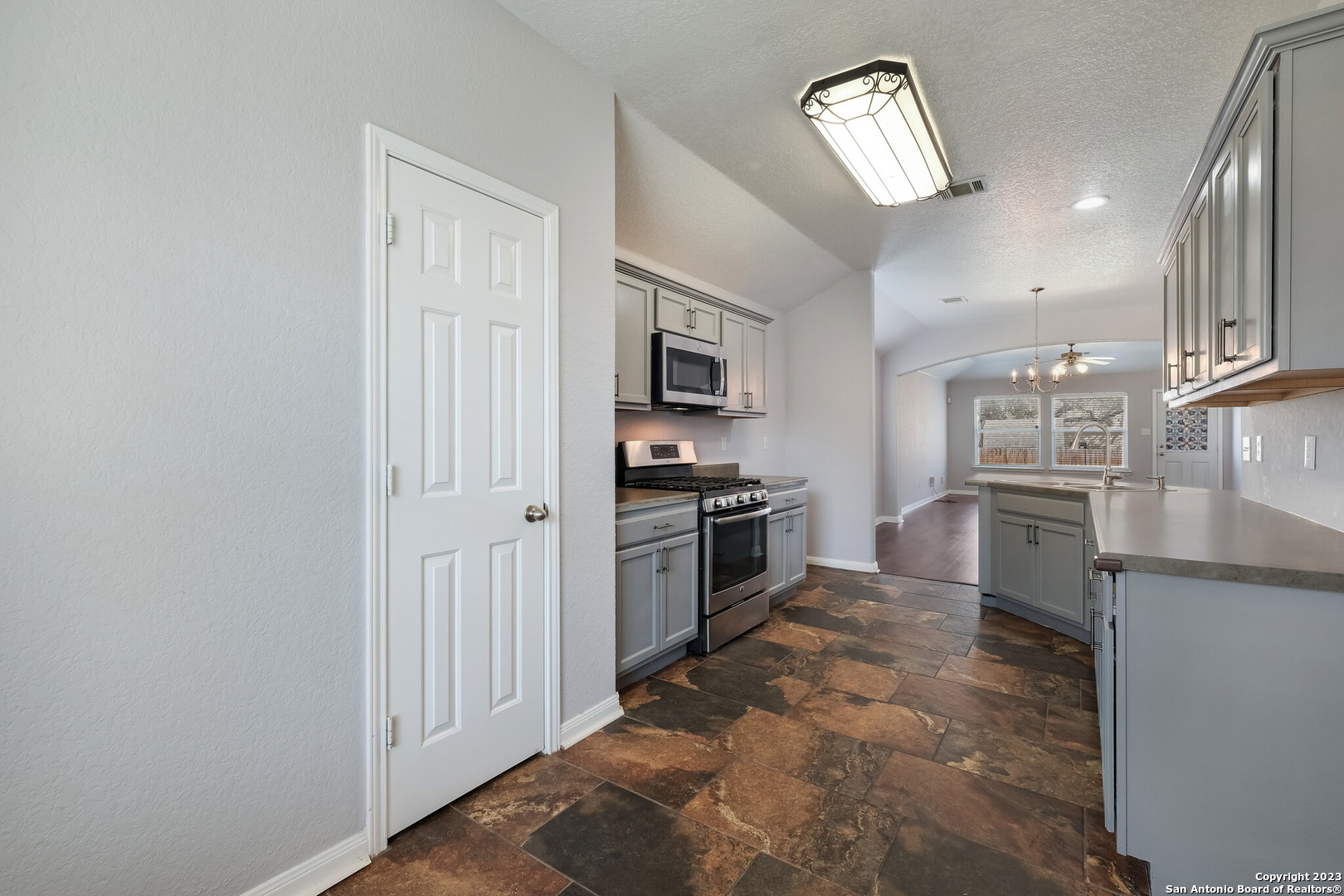 902 Siena View San Antonio TX 78253