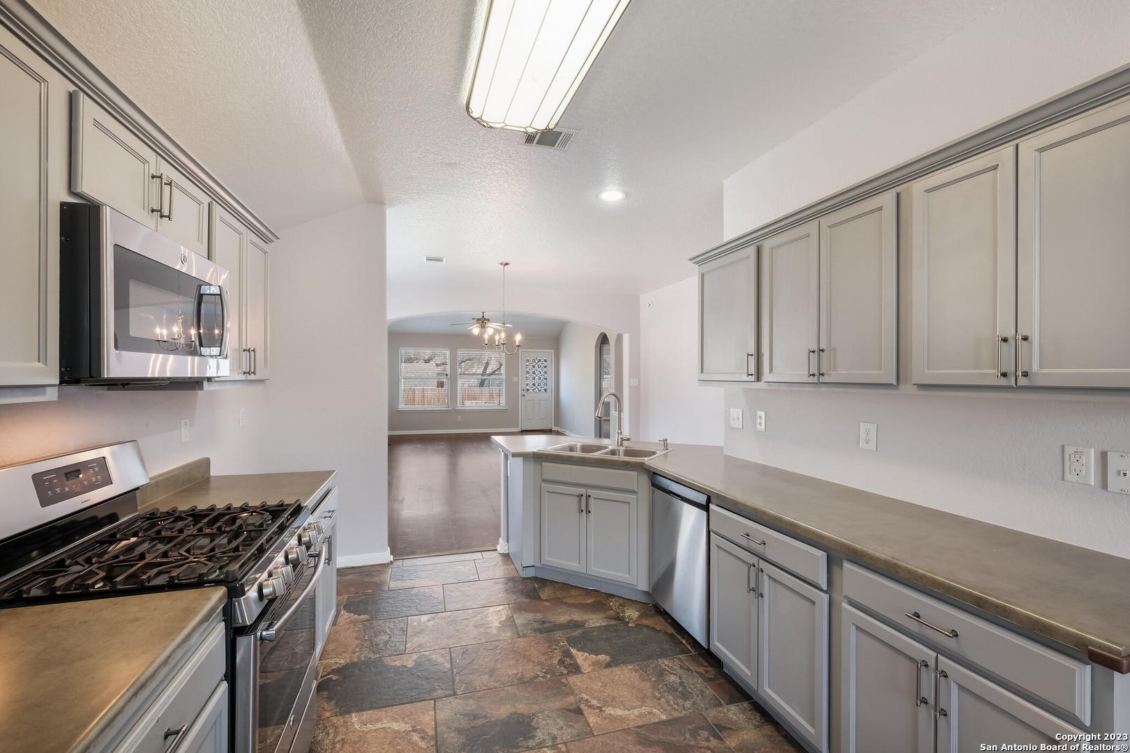 902 Siena View San Antonio TX 78253