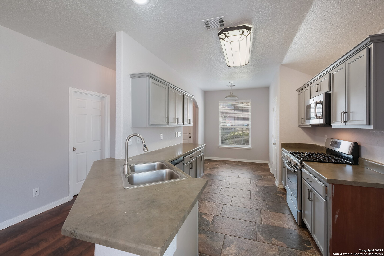 902 Siena View San Antonio TX 78253