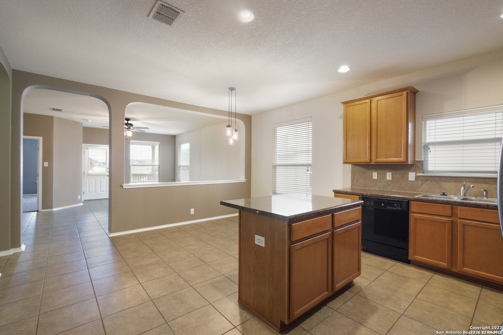 722 Broad Elk San Antonio TX 78253