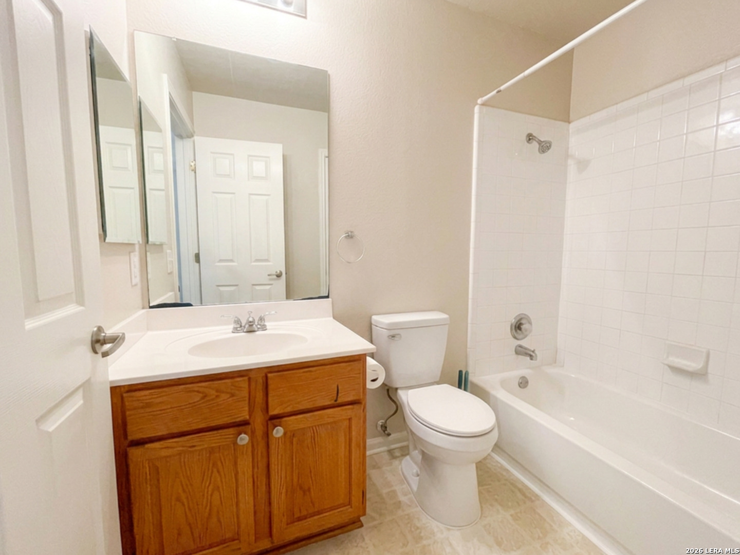 9023 Pinseeker Selma TX 78154