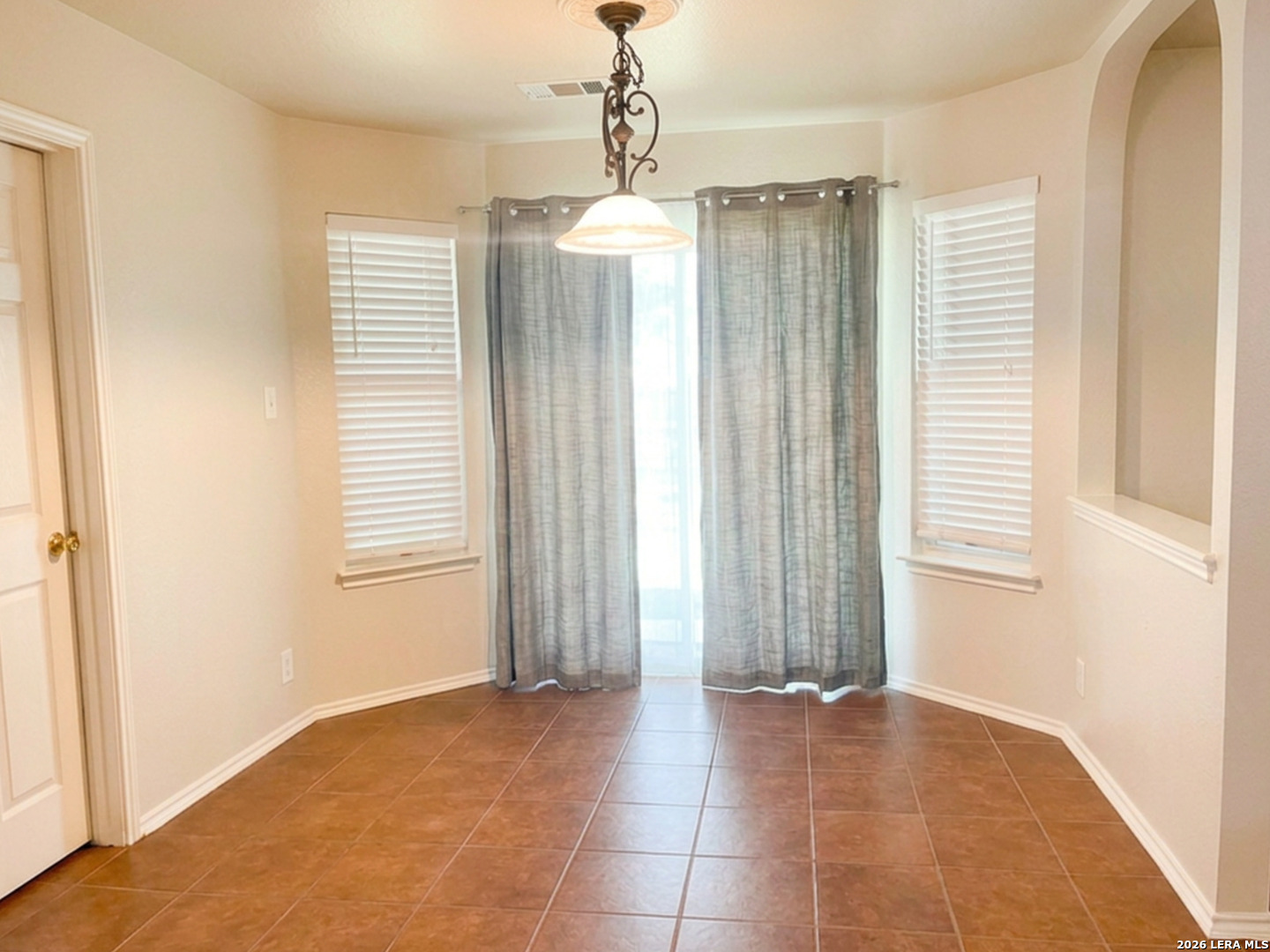 9023 Pinseeker Selma TX 78154