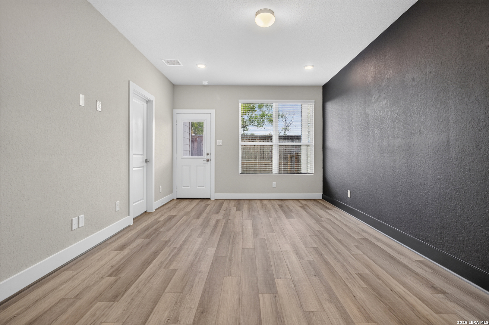8851 Oakland San Antonio TX 78240