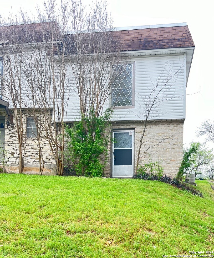 1022 Fabulous Drive San Antonio TX 78213