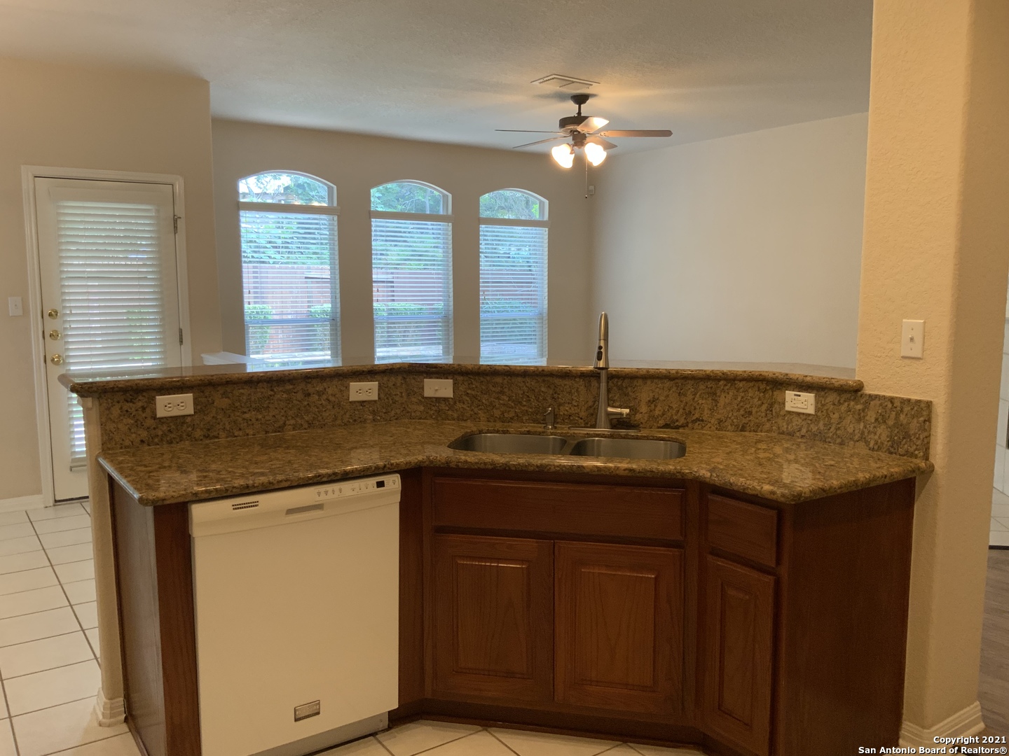 517 Thurber Drive Schertz TX 78154