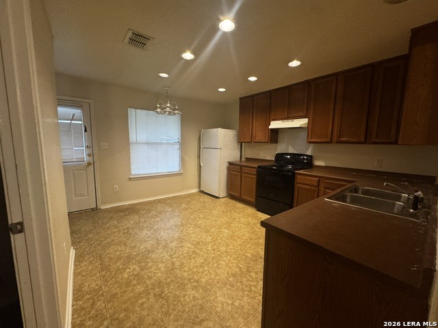 3614 Dunlap Fields Converse TX 78109