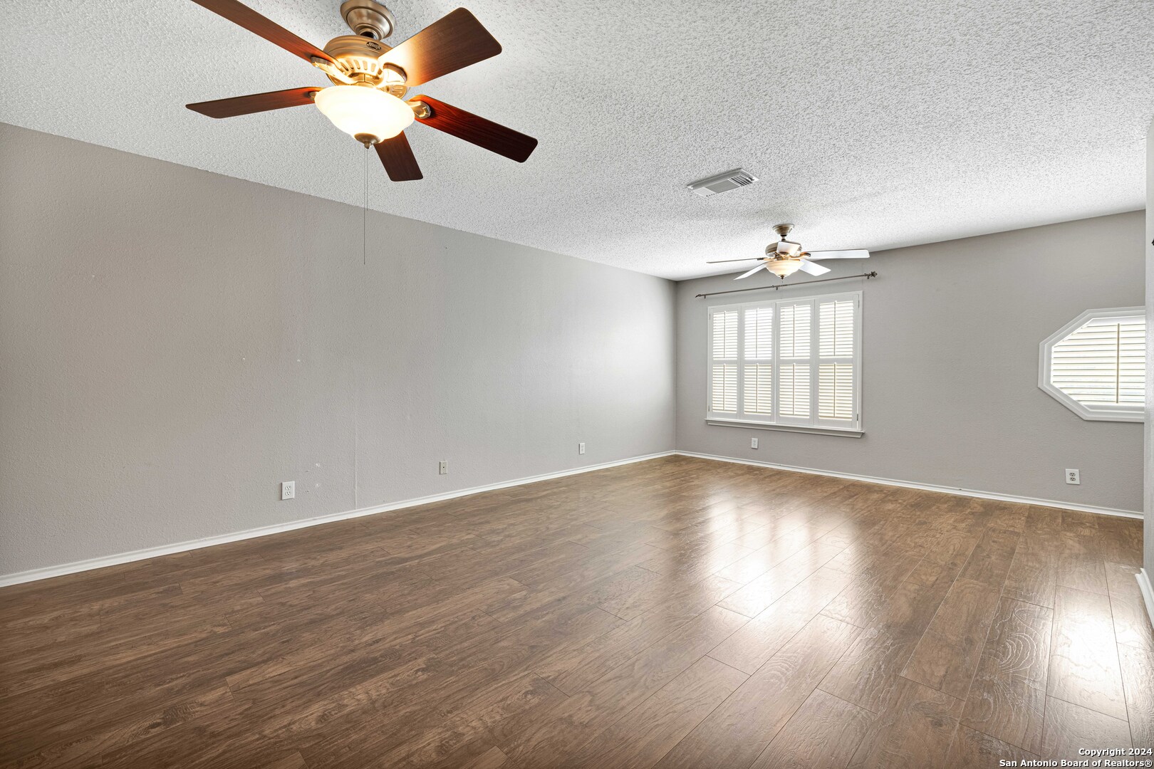 9230 New Kenton San Antonio TX 78240