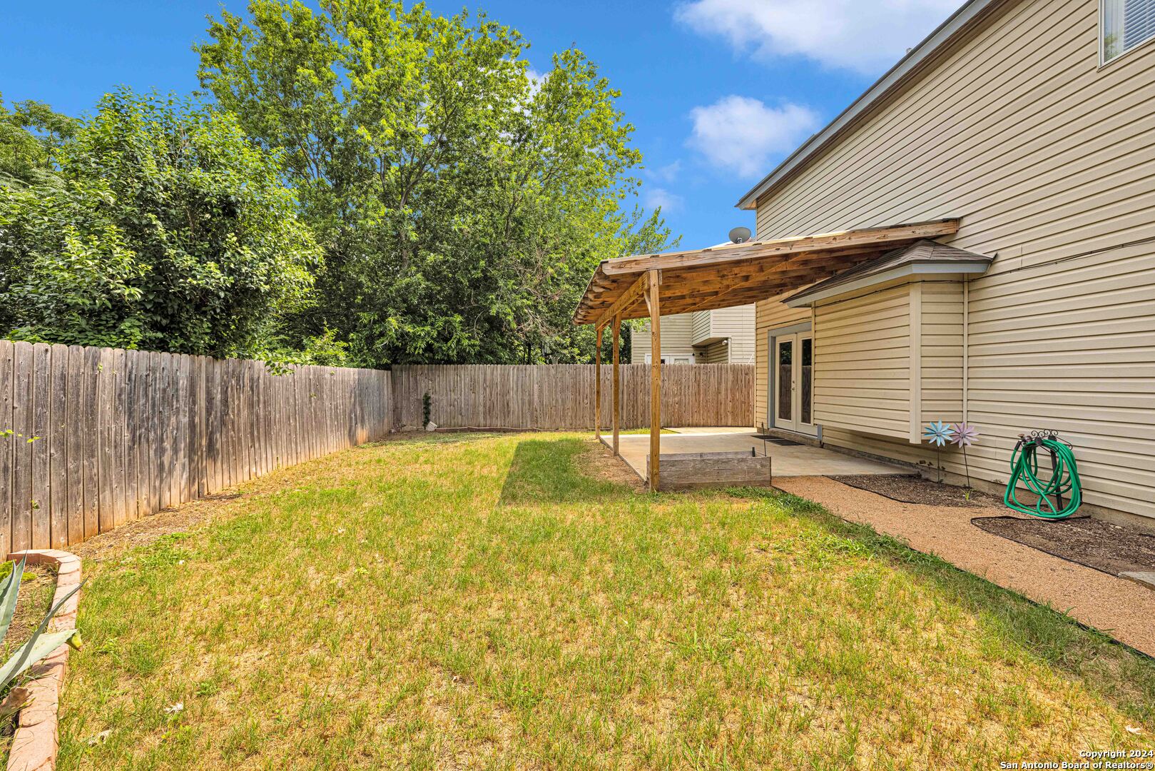 9230 New Kenton San Antonio TX 78240