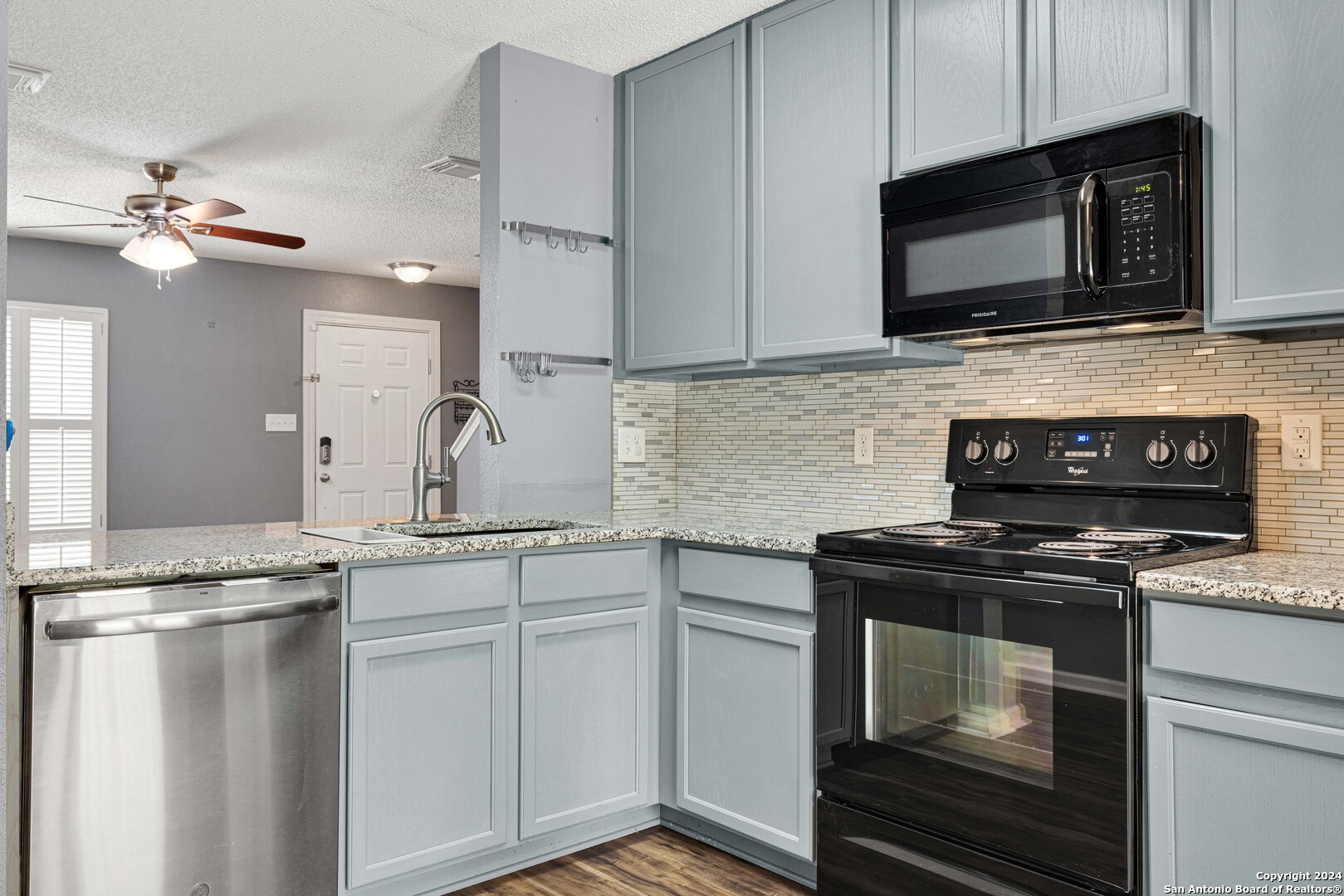 9230 New Kenton San Antonio TX 78240