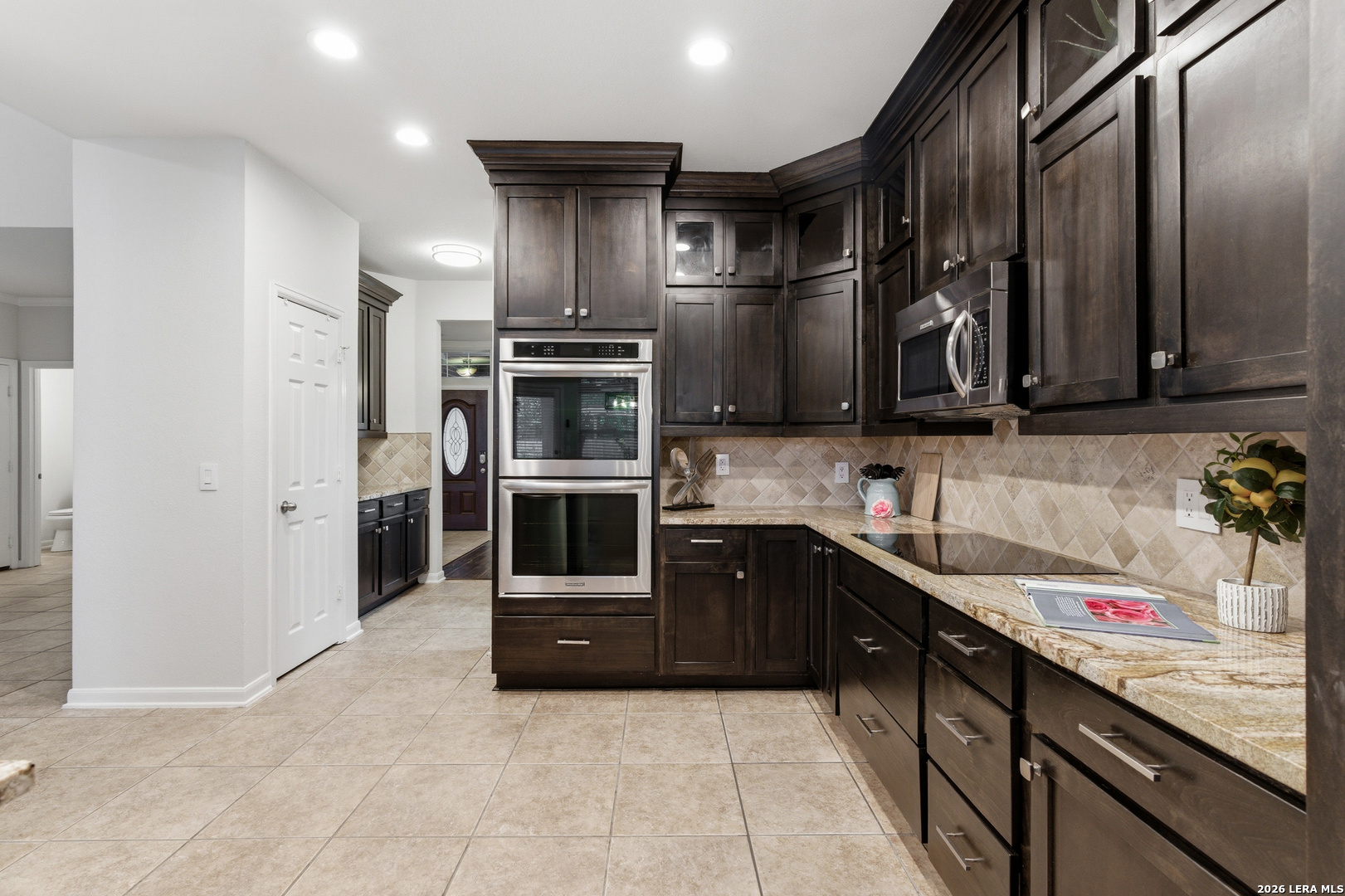 922 Desert Bluff San Antonio TX 78258