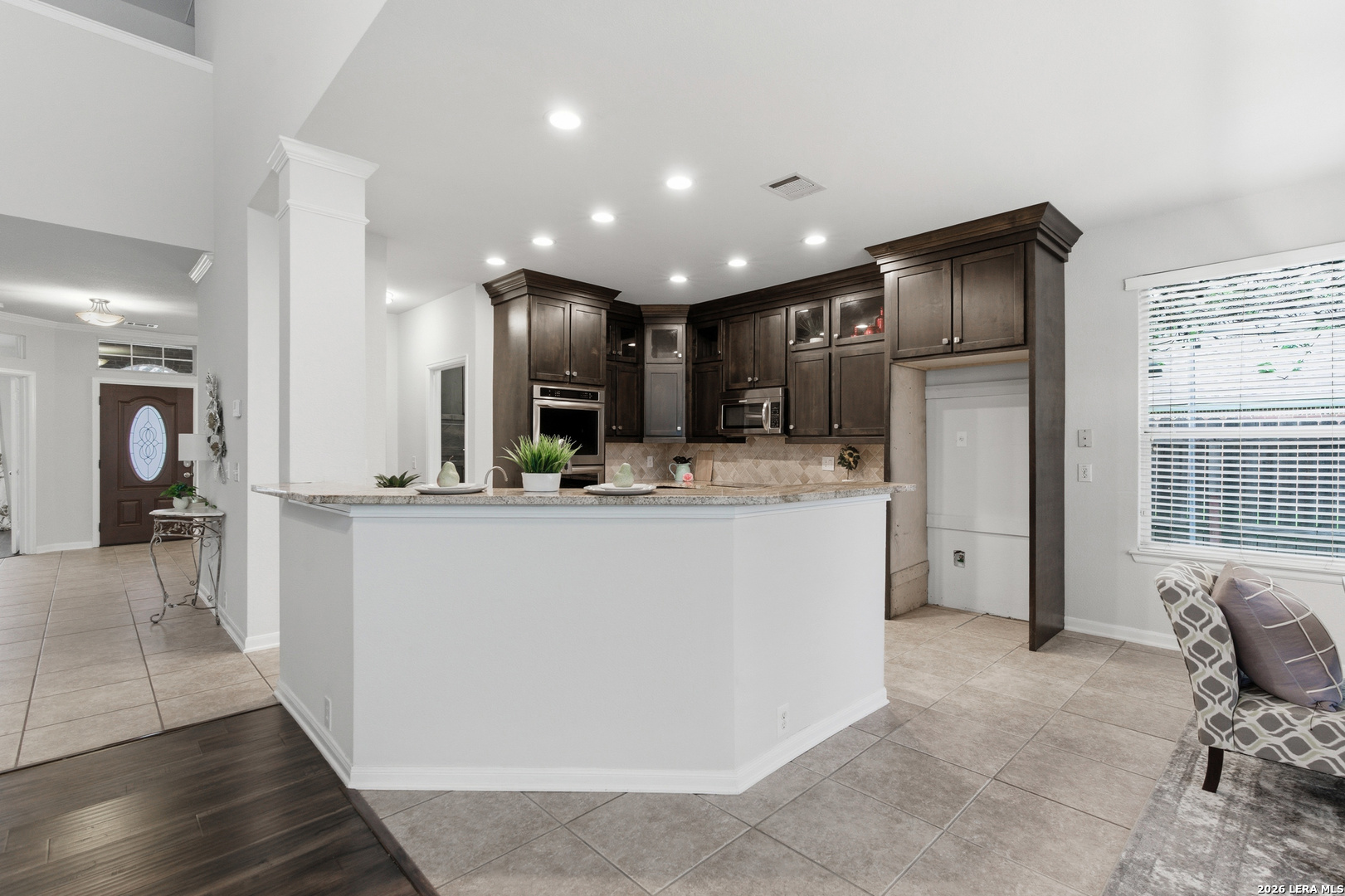 922 Desert Bluff San Antonio TX 78258