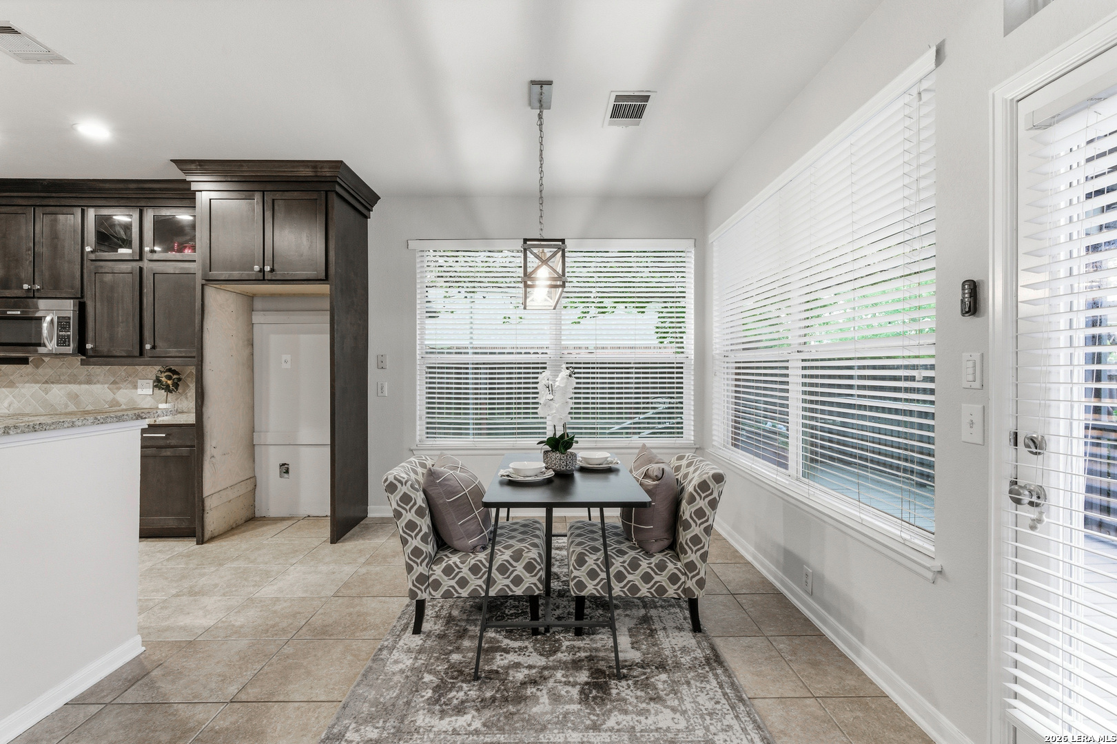 922 Desert Bluff San Antonio TX 78258