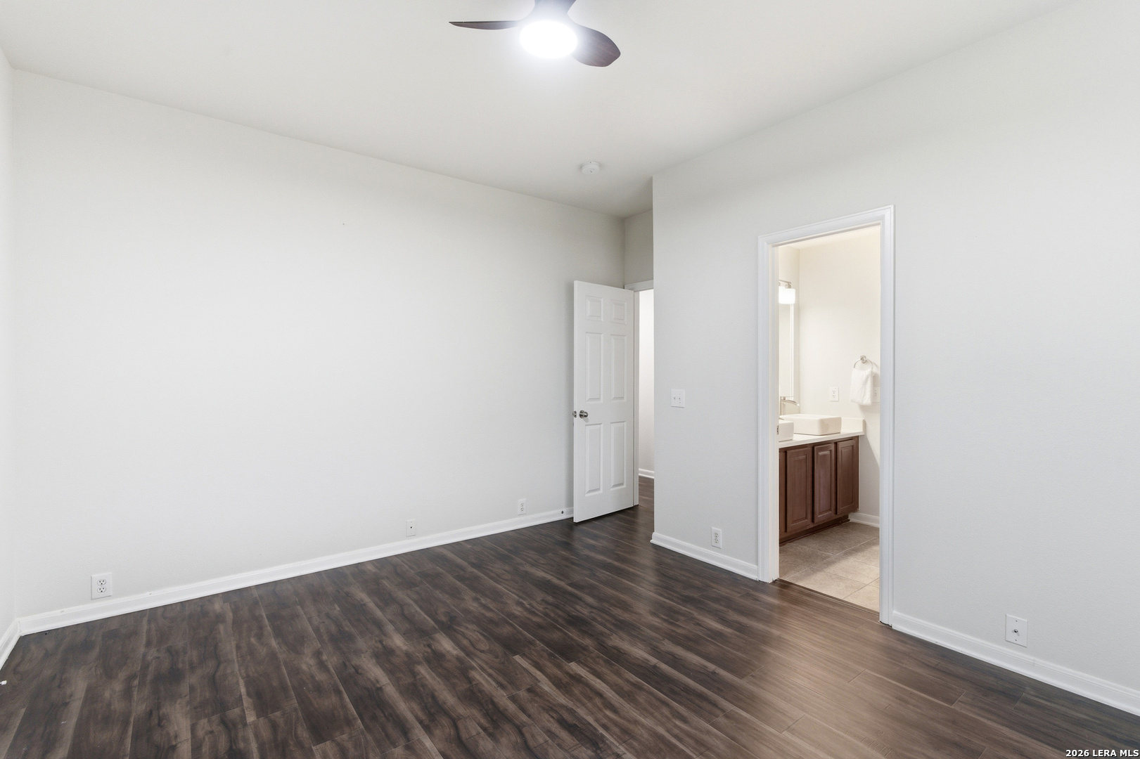 922 Desert Bluff San Antonio TX 78258