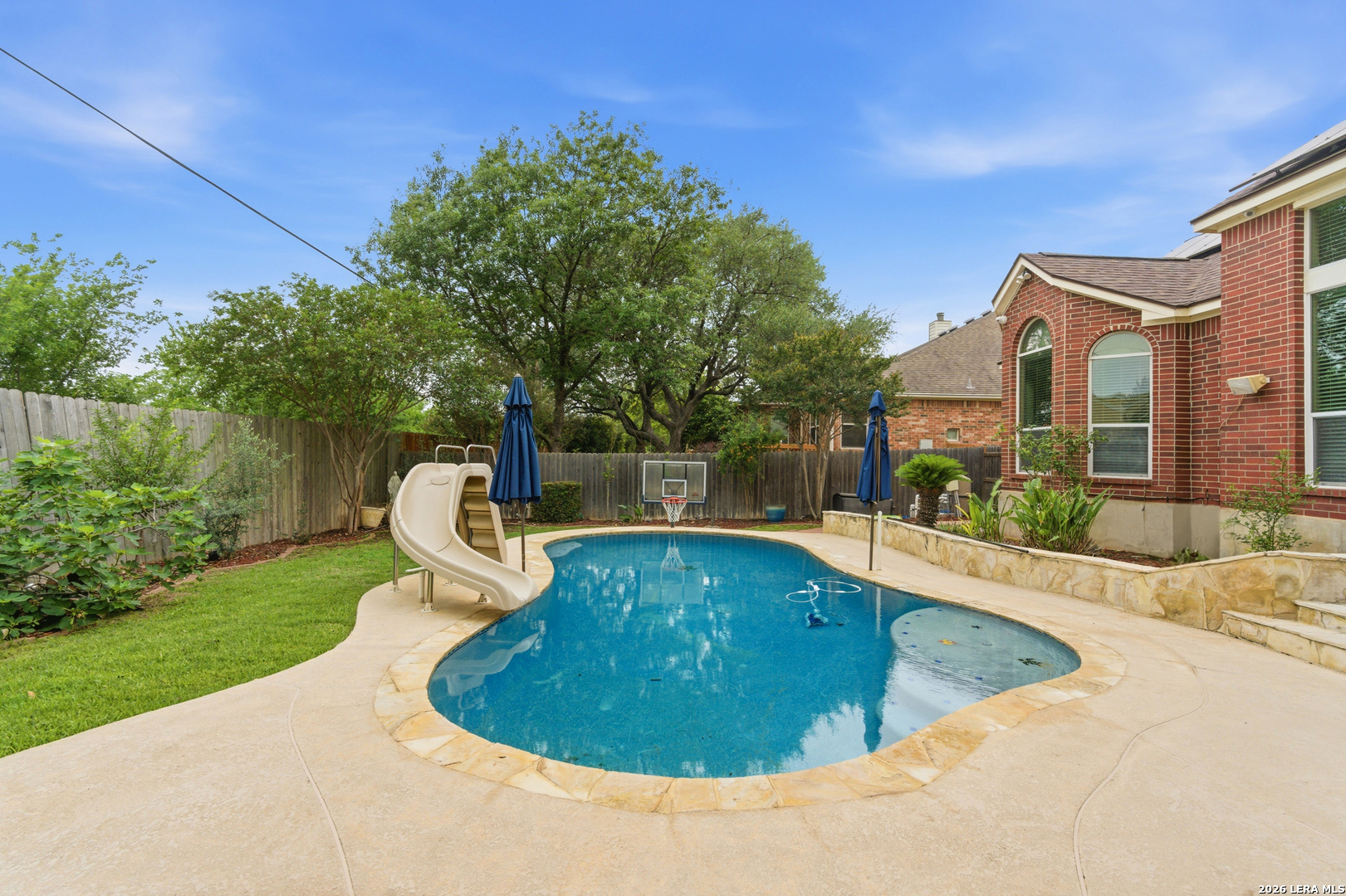 922 Desert Bluff San Antonio TX 78258