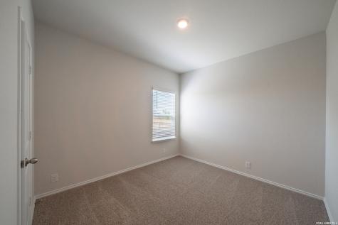 111 Sabine Gull San Antonio TX 78253