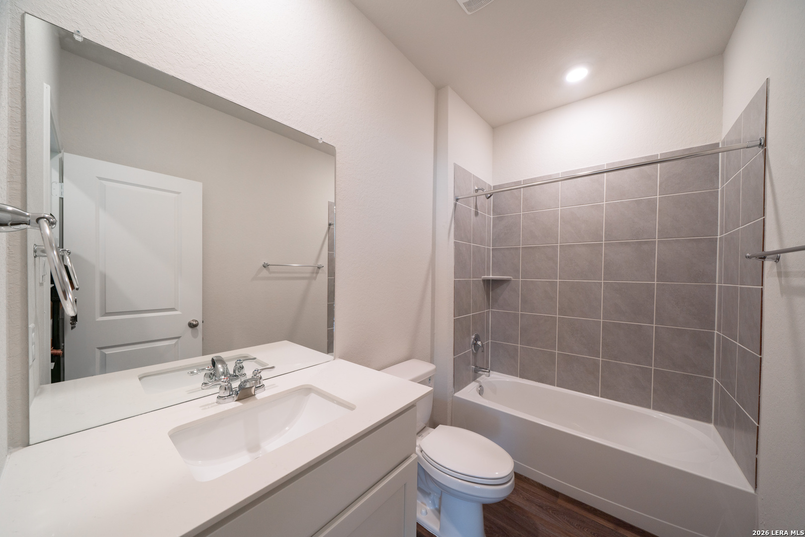 111 Sabine Gull San Antonio TX 78253