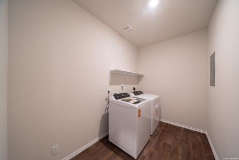 111 Sabine Gull San Antonio TX 78253